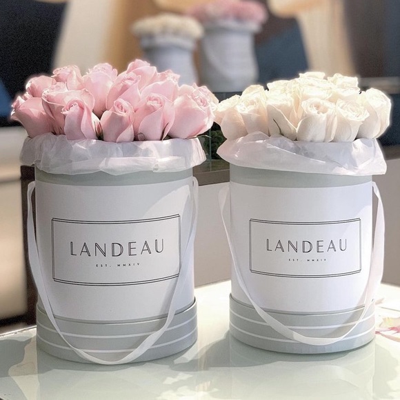 Occasion Landeau Classic Branded box for flower bouquets - Picture 2 of 9